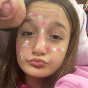 Meet your Posher, Ronya